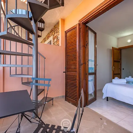 Estay - La Perla Nel Blu